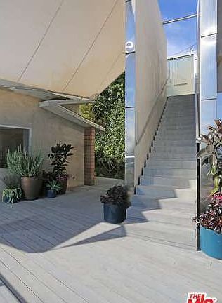 5th image of 1835 Sunset Plaza Dr