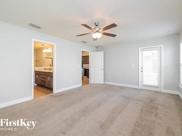 805 Colville Dr — Photo 7