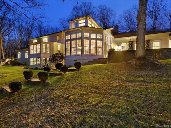 490 Lost District Dr, New Canaan, CT 06840