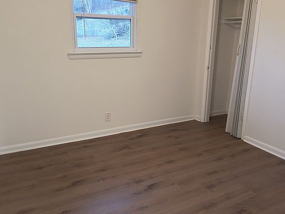 2nd image of 1727 Ashmore Ave #B