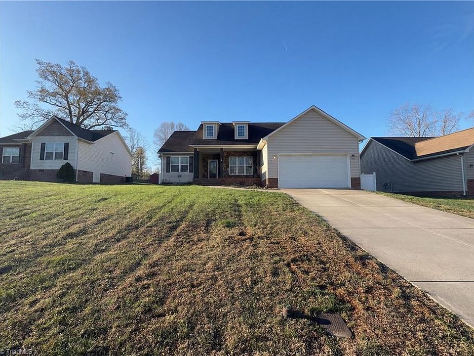 1st image of 42 Harris Farm Ct