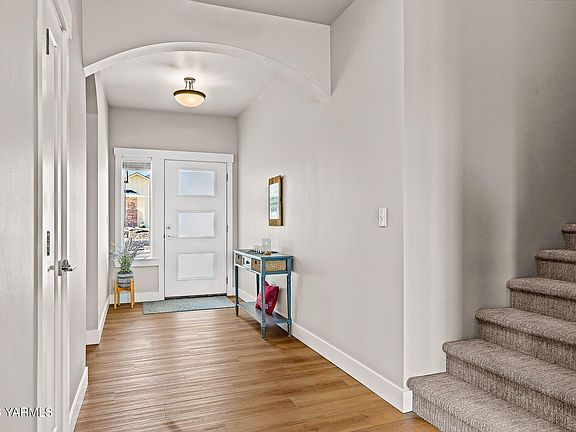3rd image of 309 N 91st Ave