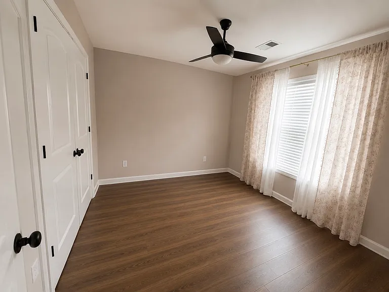 139 Magnolia Dr #1 — Photo 14