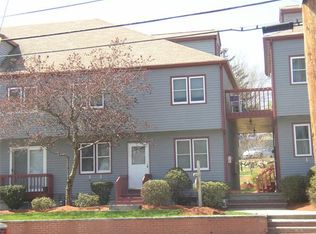112 Lowell St APT 3, Peabody, MA 01960