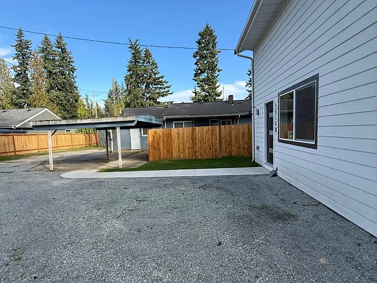 7216 Beverly Ln #B — Photo 2
