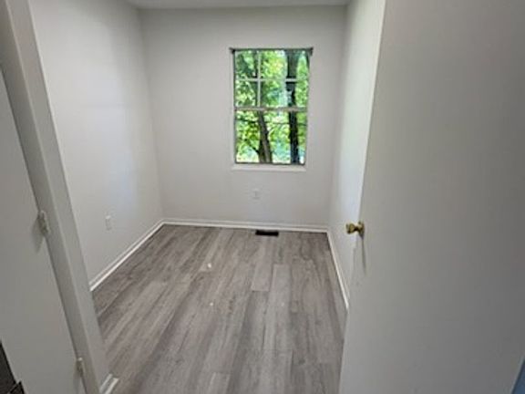 5th image of 57 Martins Way #83