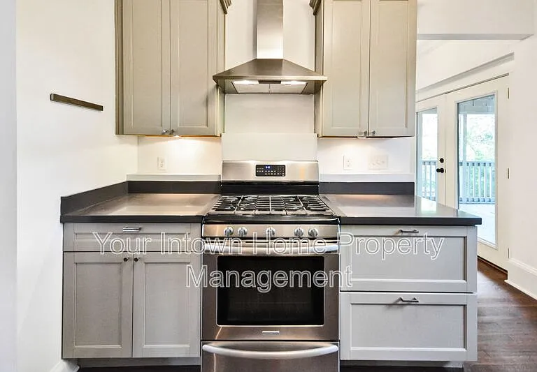 259 Atlanta Ave SE — Photo 16