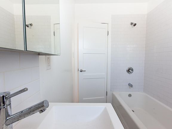 3rd image of 1114 N Gardner St APT 4