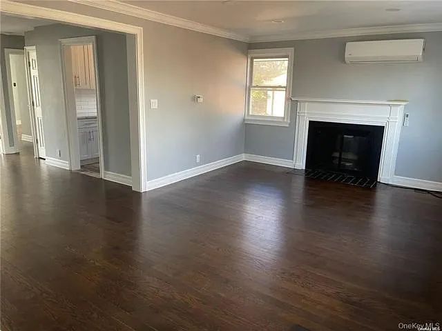 14 Linden St — Photo 1