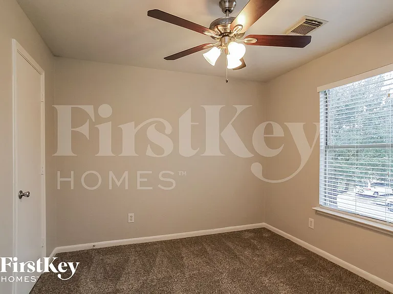 430 Remington Creek Dr — Photo 11