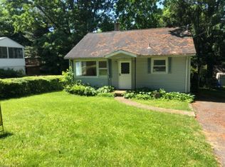 36 Maple Ter, Stanhope, NJ 07874