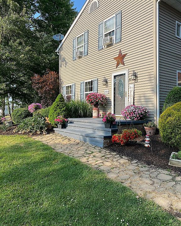2nd image of 1218 Porter Rd