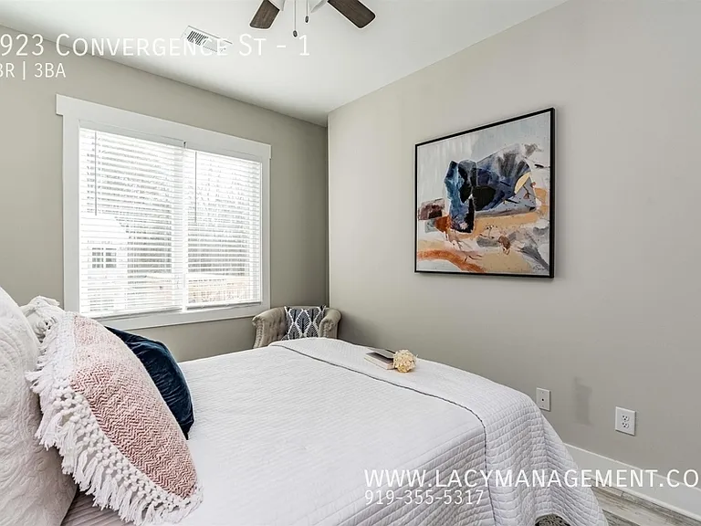 3923 Convergence St #1 — Photo 18