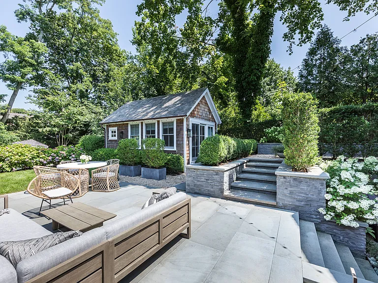 11 Oakland Ave — Photo 19