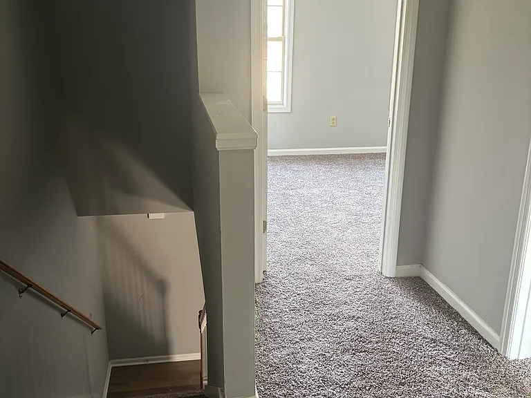 1099 Merrick Dr #6 — Photo 8