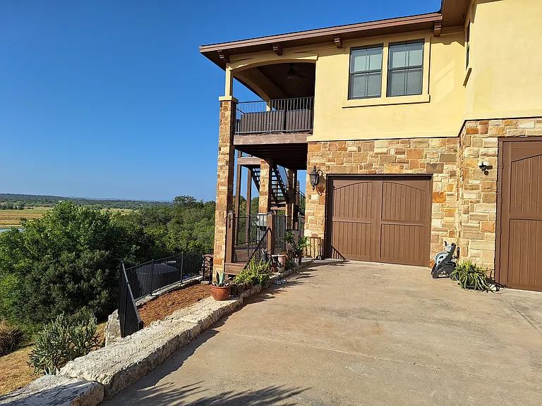 1690 Hickory Creek Rd — Photo 38