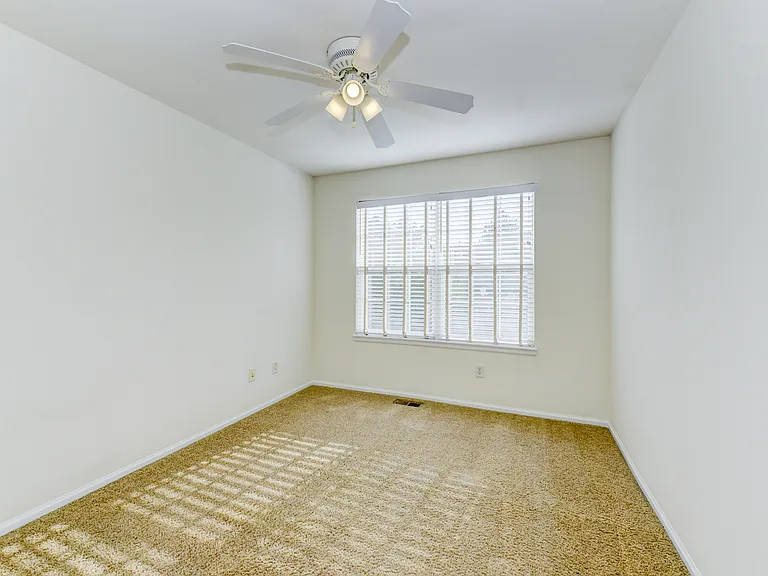 2800 Whitetail Cir — Photo 24