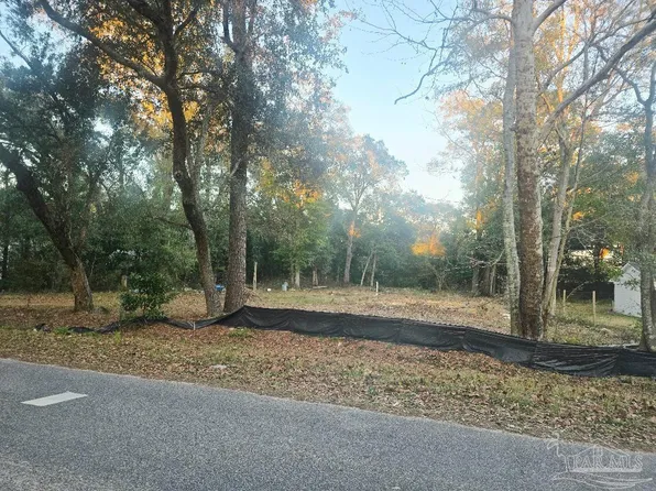 6206 Lucy St, Pensacola, FL 32503