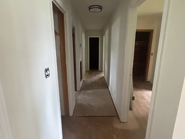 61 Rains Ave SE — Photo 9