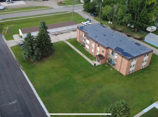 221 8th Ave SE, Mayville, ND 58257