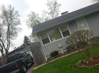 102 S Floyd Ln, Chicago Heights, IL 60411