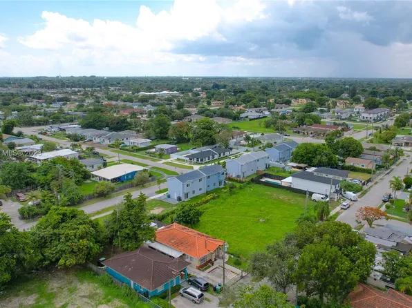 18326 SW 102nd Pl, Miami, FL 33157