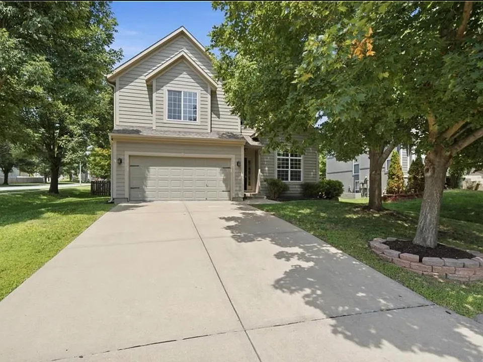 16510 W 157th Ter