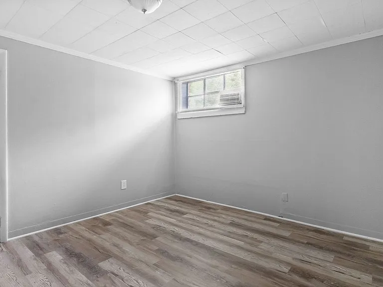 427 Circle Dr — Photo 37