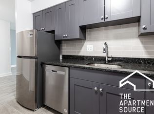 3825 N Pine Grove Ave APT 212, Chicago, IL 60613