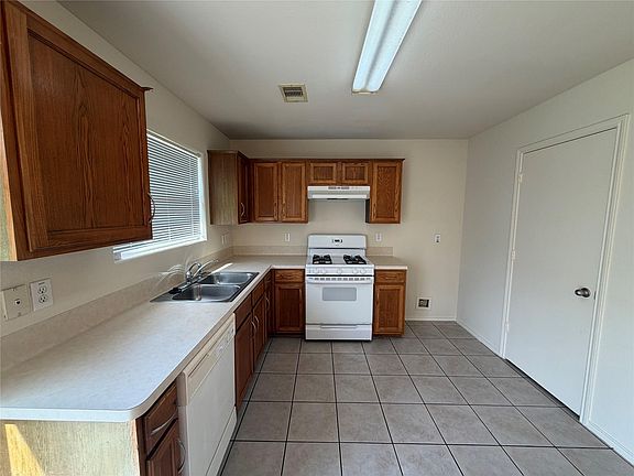 4th image of 12608 Rio Lindo St
