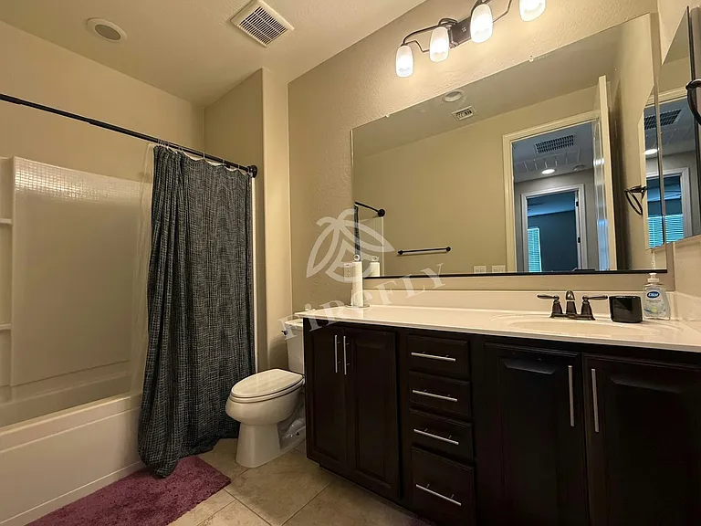 6802 N 86th Ln — Photo 26