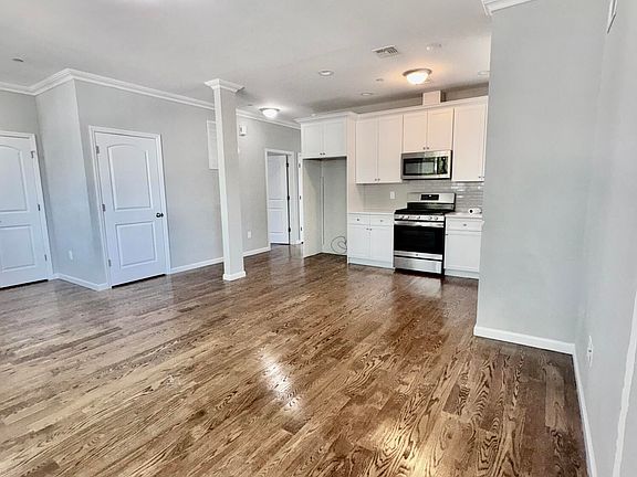 2nd image of 132 Johnson Ave