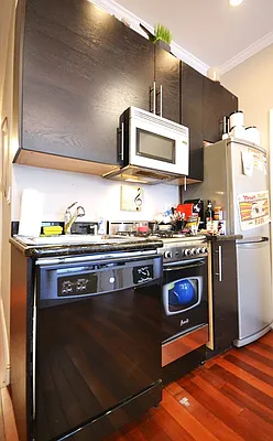 Rented by Bold New York | media 41