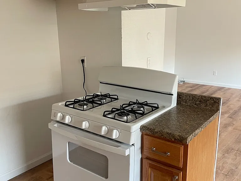 100 W Caldwell Ave #37 — Photo 10