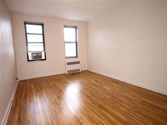 4th image of 2270 Plumb 1st St #5H