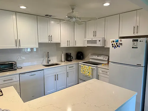 1800 SE Saint Lucie Blvd Photo 1