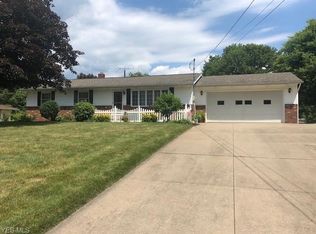 13860 Greenland Ave NW, Uniontown, OH