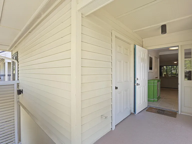 5172 SE Club Way #207 — Photo 36
