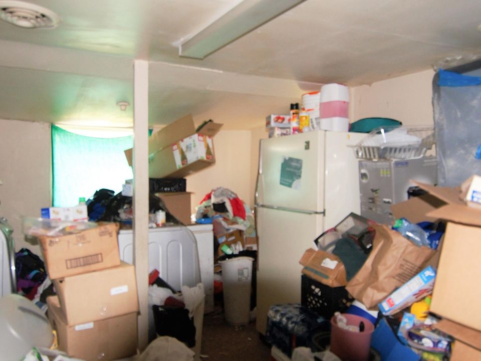 2nd image of 614 E Gordon St