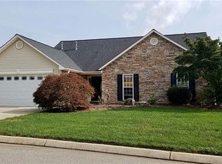 40 Dove Hollow Rd, Fletcher, NC 28732