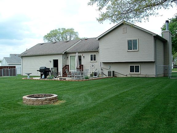 5th image of 3699 Hatfield Dr