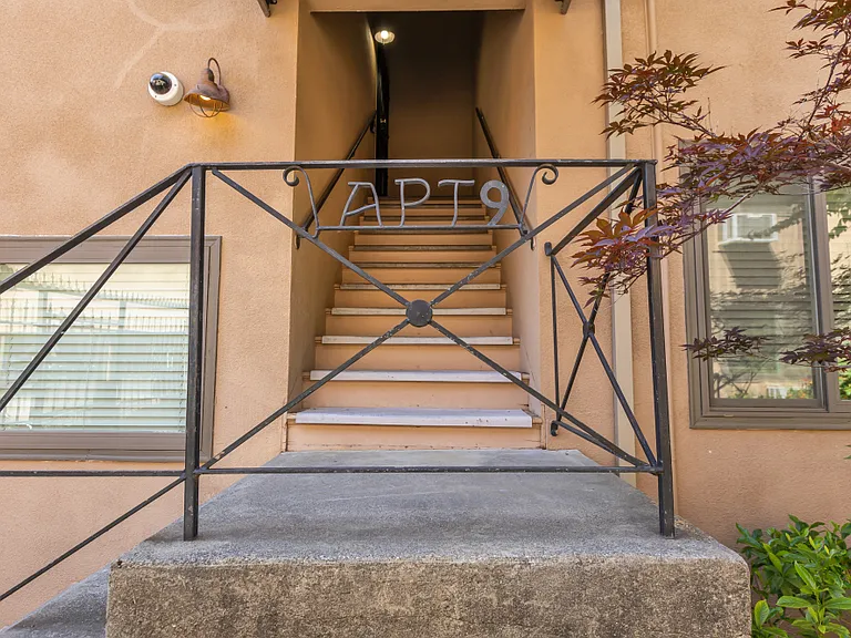 1624 T St #9 — Photo 16