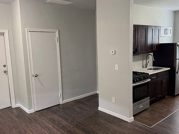 5th image of 185 Broadway APT 2E