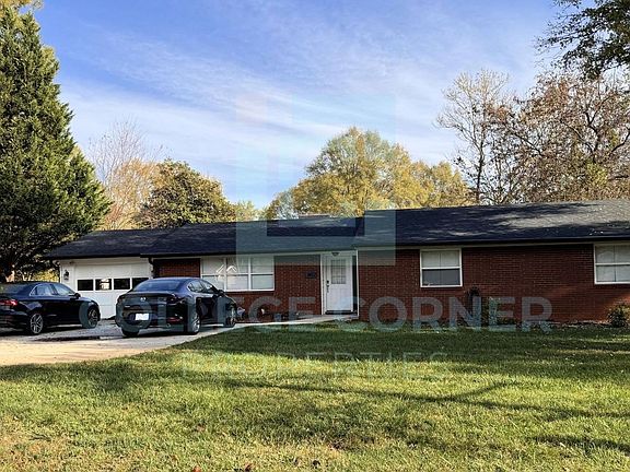 2nd image of 1457 Brookwood Dr