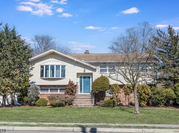 44 Poplar Ave, Pequannock Twp., NJ 07444