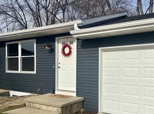 1127 Lewellen St, Marshall, WI 53559