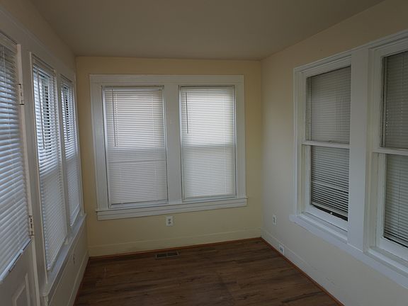 4th image of 217 Center St