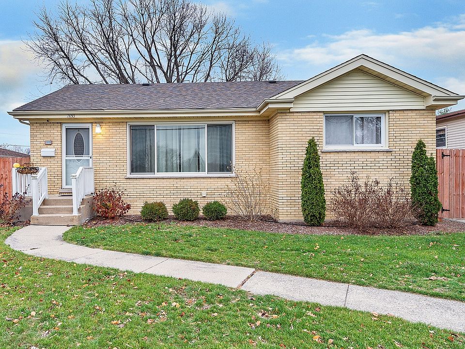 1st image of 2055 Lee St