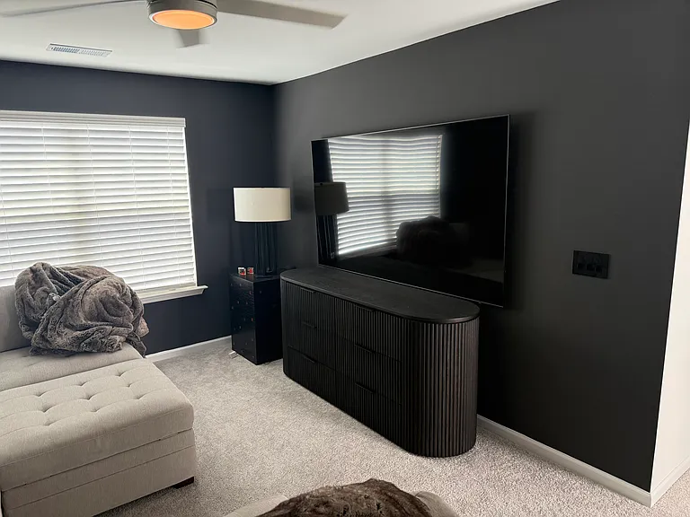 Upstairs den / tv room