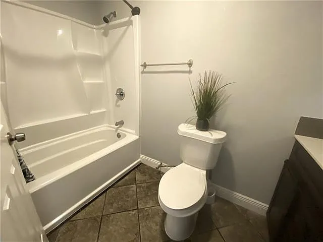 2836 Glenbrook Dr — Photo 12